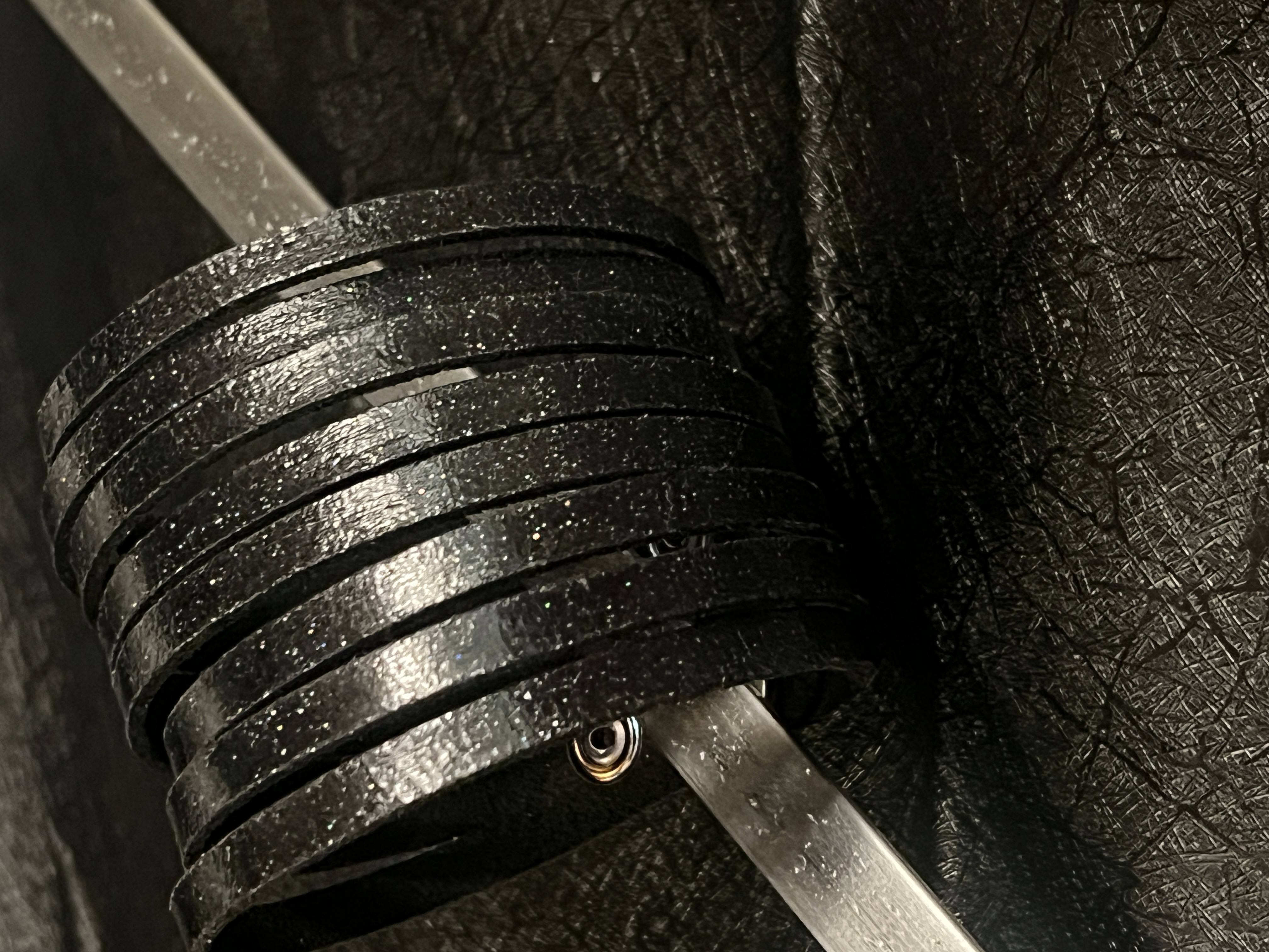 lash cuff